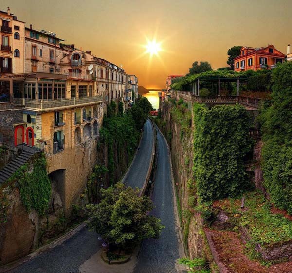 15. Sorrento, Italia selatan